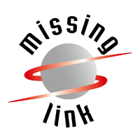 Logo Missing Link (Eine graue Kugel in der Mitte um die einmal ein rotes Band(?) gewickelt ist. Über der Kugel, entsprechend der Kugel gekrümmt der schwarzer Schriftzug "missing". Unter der Kugel ebenso der Schriftzug "link")